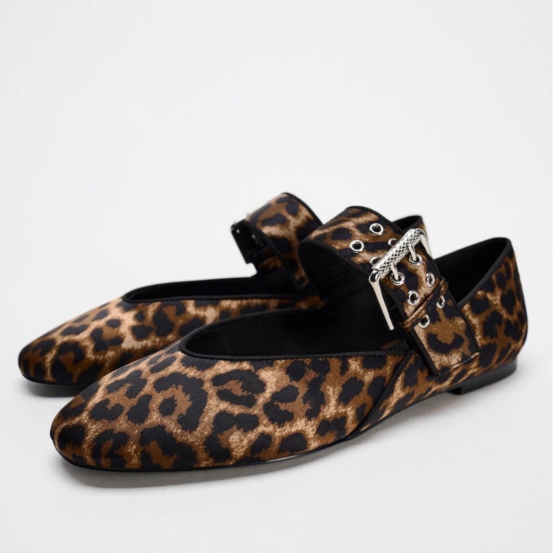 2025 Spring New Leopard Print Round Toe Buckle Retro Ballet Style Flat Mary Jane Fashion Pumps - Image 1